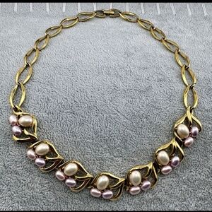 Trifari TM GT Pastel Pearl Necklace 17.5" EUC VTG